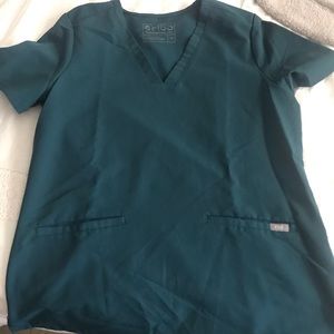 Figs 2 pocket scrub top